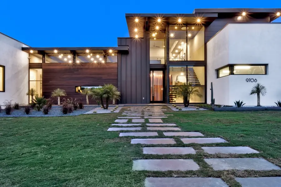 62 Via Aragon residence in The Dominion, San Antonio